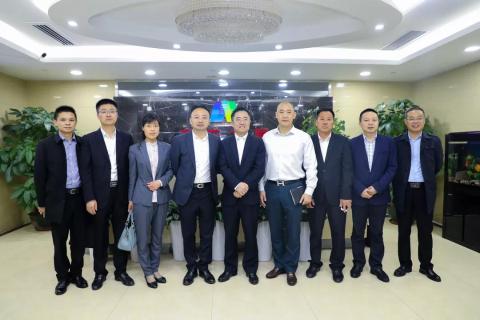 明光市市委书记被名人堂企业文化深深感动 | 深入沟通合作空间广阔