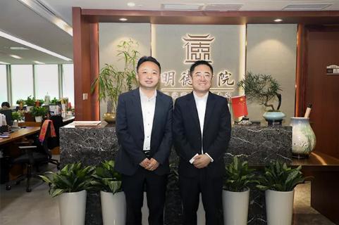 明光市市委书记被名人堂企业文化深深感动 | 深入沟通合作空间广阔