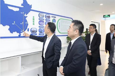 明光市市委书记被名人堂企业文化深深感动 | 深入沟通合作空间广阔